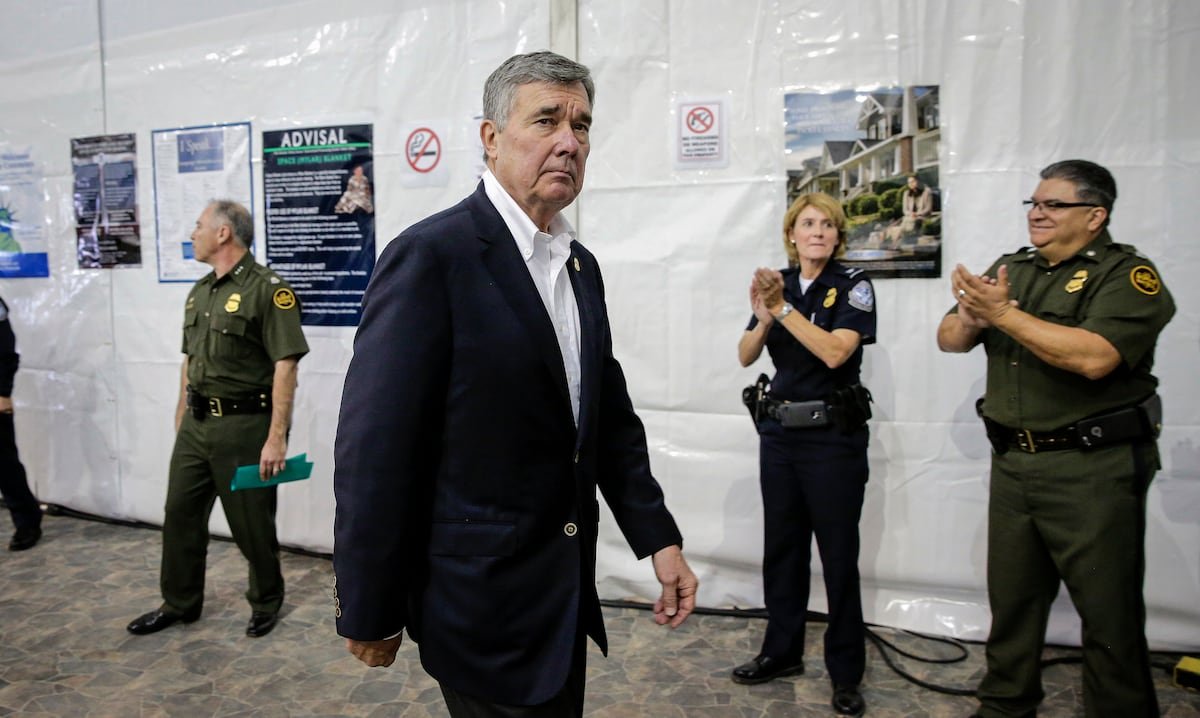 Gil Kerlikowske, exresponsable del control de fronteras de EE UU: “Trump busca en Minneapolis el caos, el miedo y la intimidación” | Inmigración en Estados Unidos