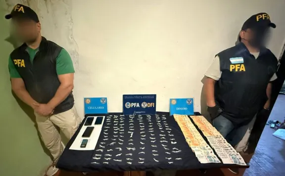 Golpe al narcotráfico en Cipolletti: la Policía Federal desbarató un búnker de droga
