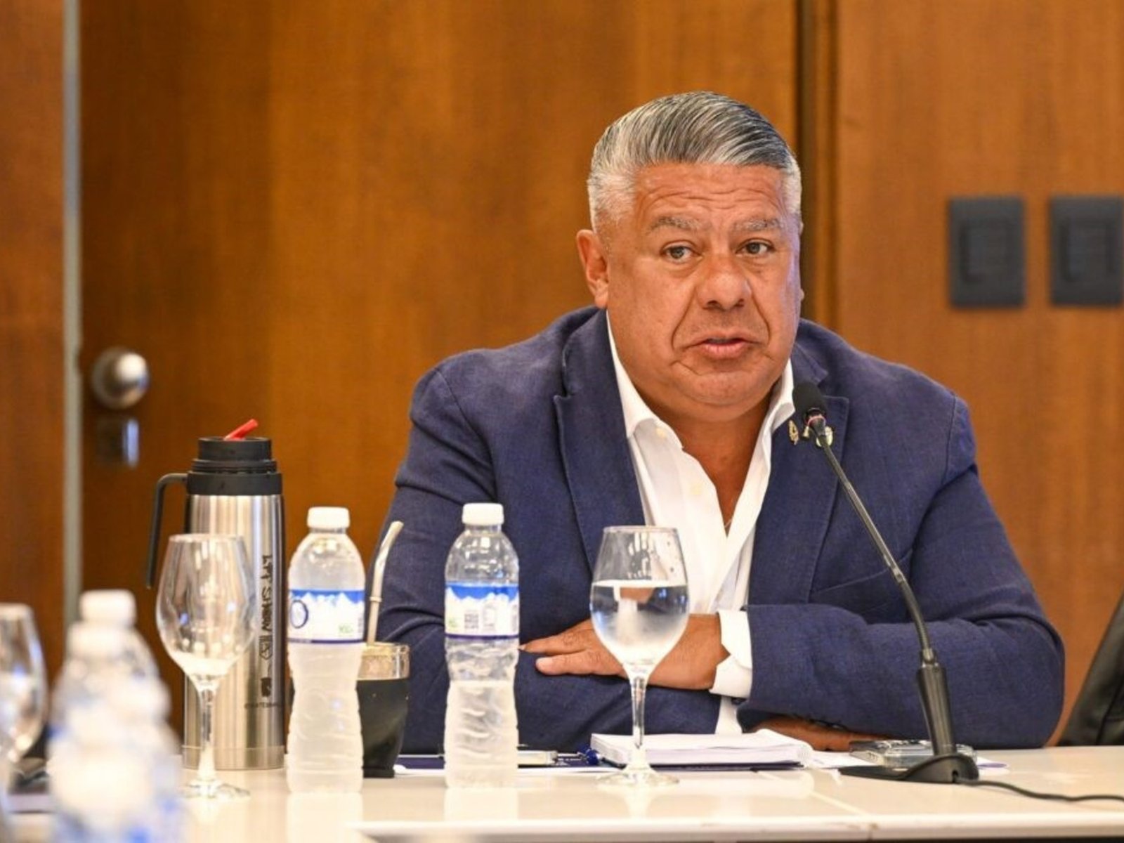 La AFA confirmó con un comunicado oficial el pedido de los clubes para suspender el fútbol en "repudio" a la denuncia de Arca