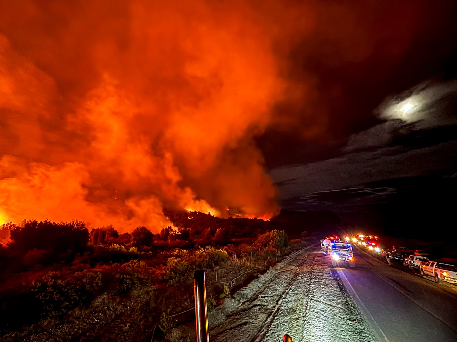 Los incendios en Chubut no cesan y descubren una red de falsos voluntarios que vendían las donaciones que llegaban a Cholila