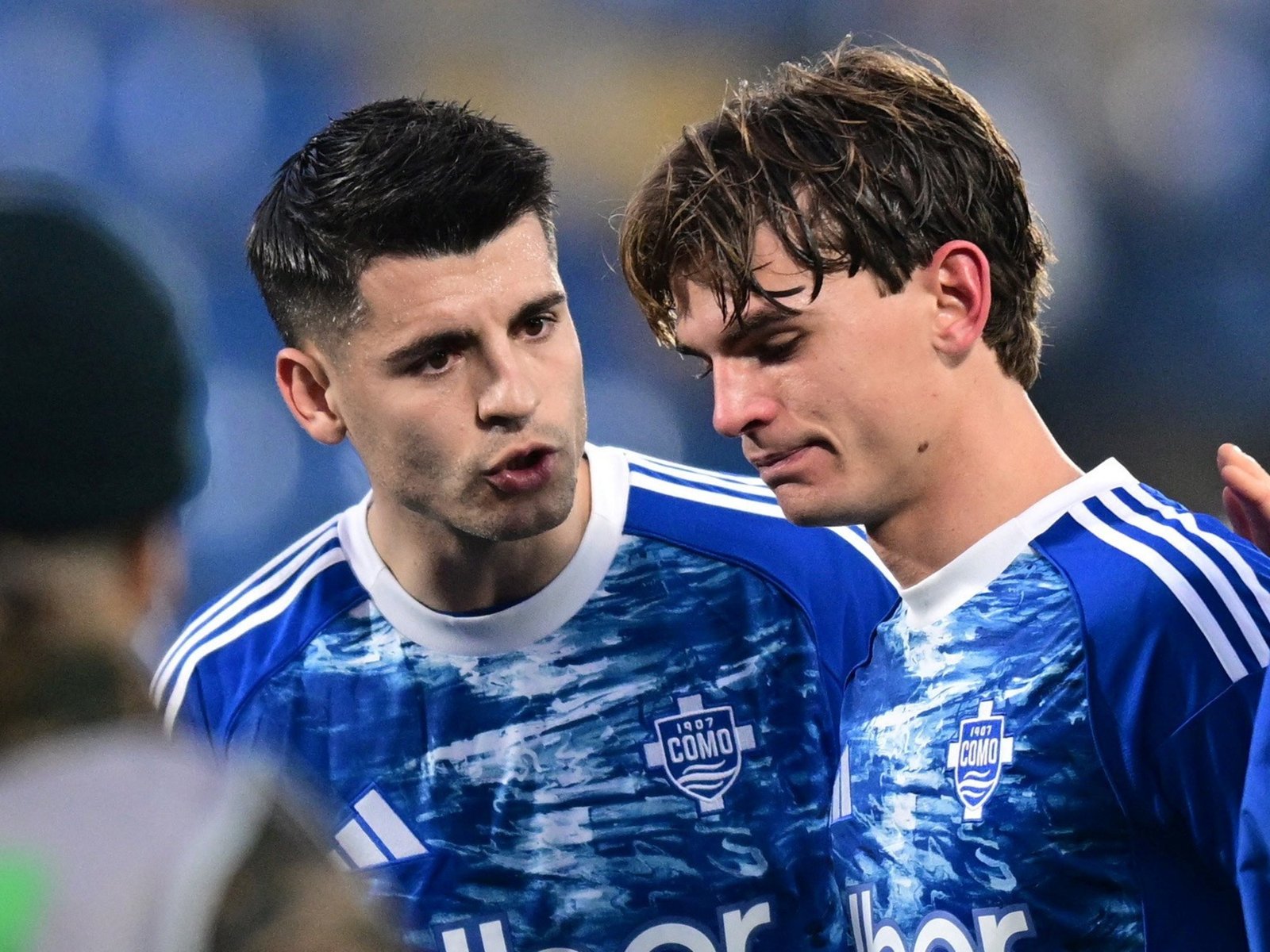 Nico Paz falló un penal en la última jugada del partido y se fue llorando tras el empate entre Como y Atalanta por la Serie A