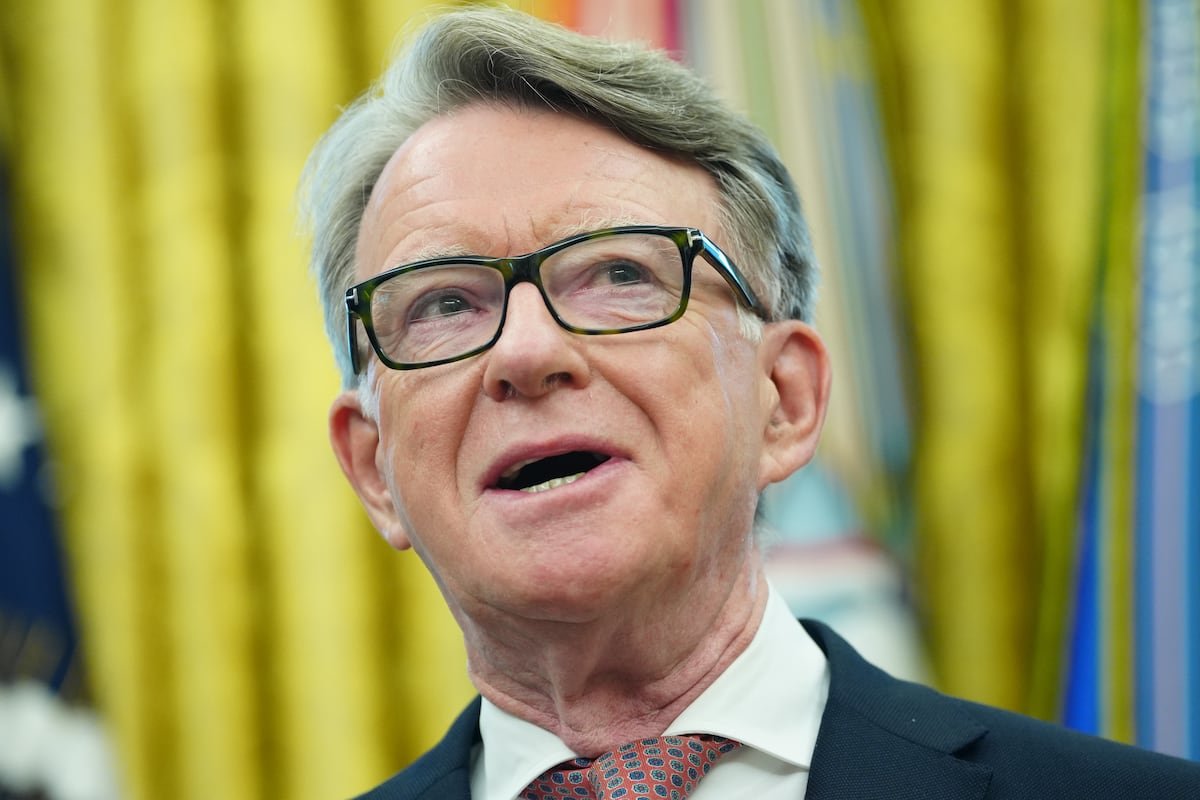 Peter Mandelson renuncia a su escaño en la Cámara de los Lores presionado por el escándalo Epstein | Internacional
