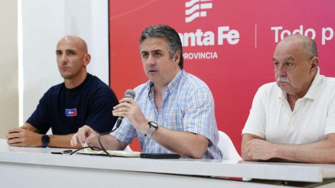 Protesta policial en Rosario: pasan a disponibilidad a 20 agentes y se inició una causa penal