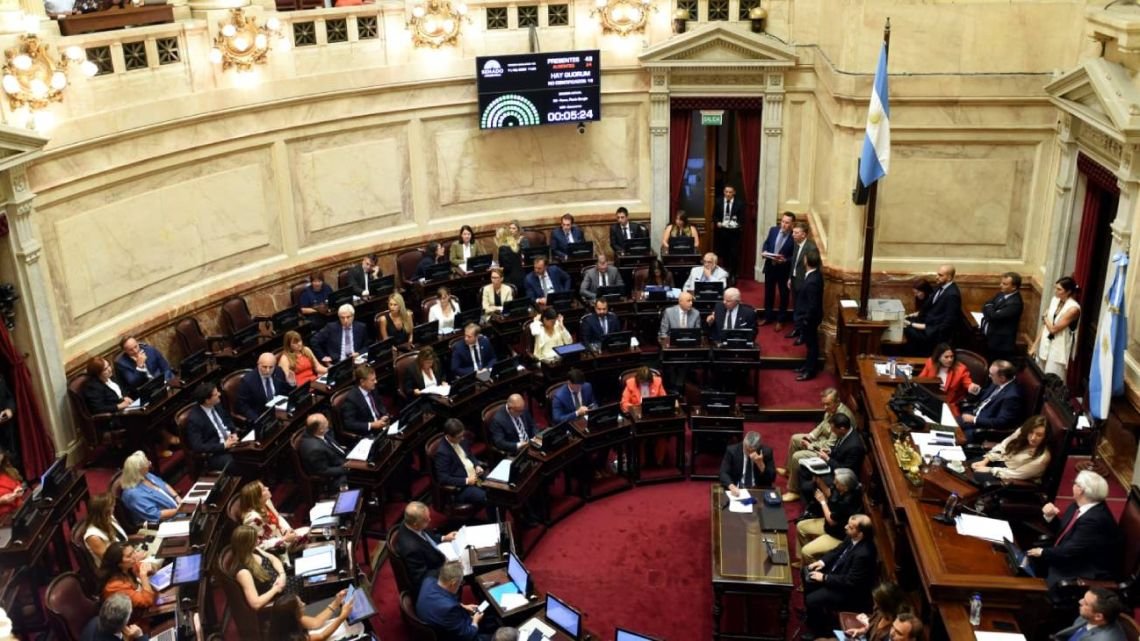 Reforma Laboral: Cuáles son los puntos que el gobierno negocia a contrarreloj con la oposición