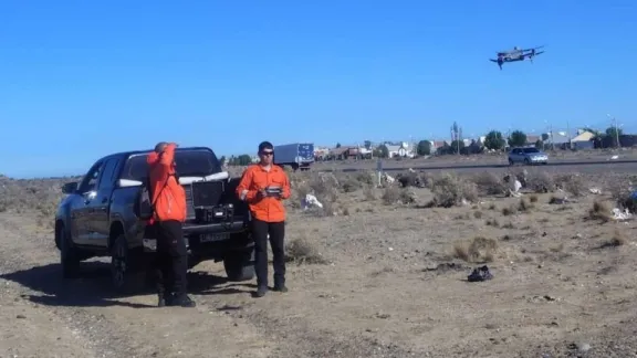 Sumaron drones para buscar al hombre desaparecido en Trelew
