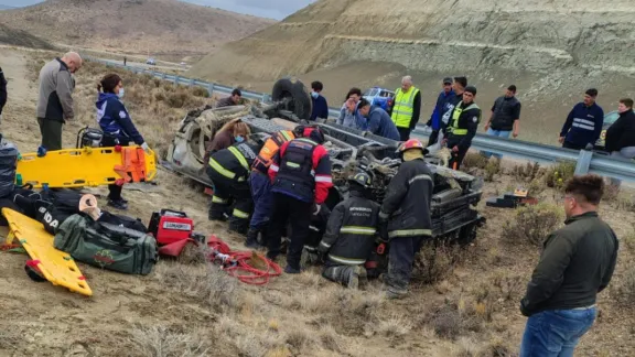 Una comitiva de árbitros sufrió un fuerte accidente en Santa Cruz