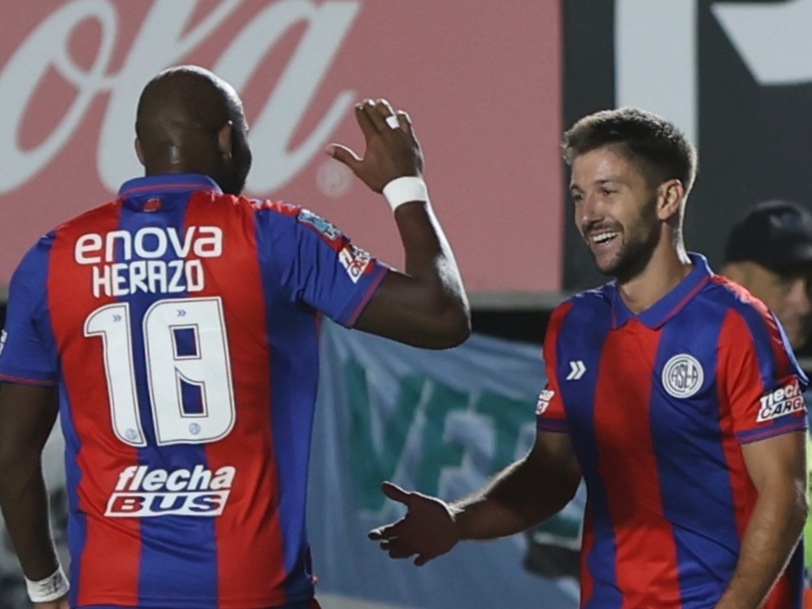 Vietto rescató un empate para los de Ayude sobre el final y sigue dulce en el Torneo Apertura 2026