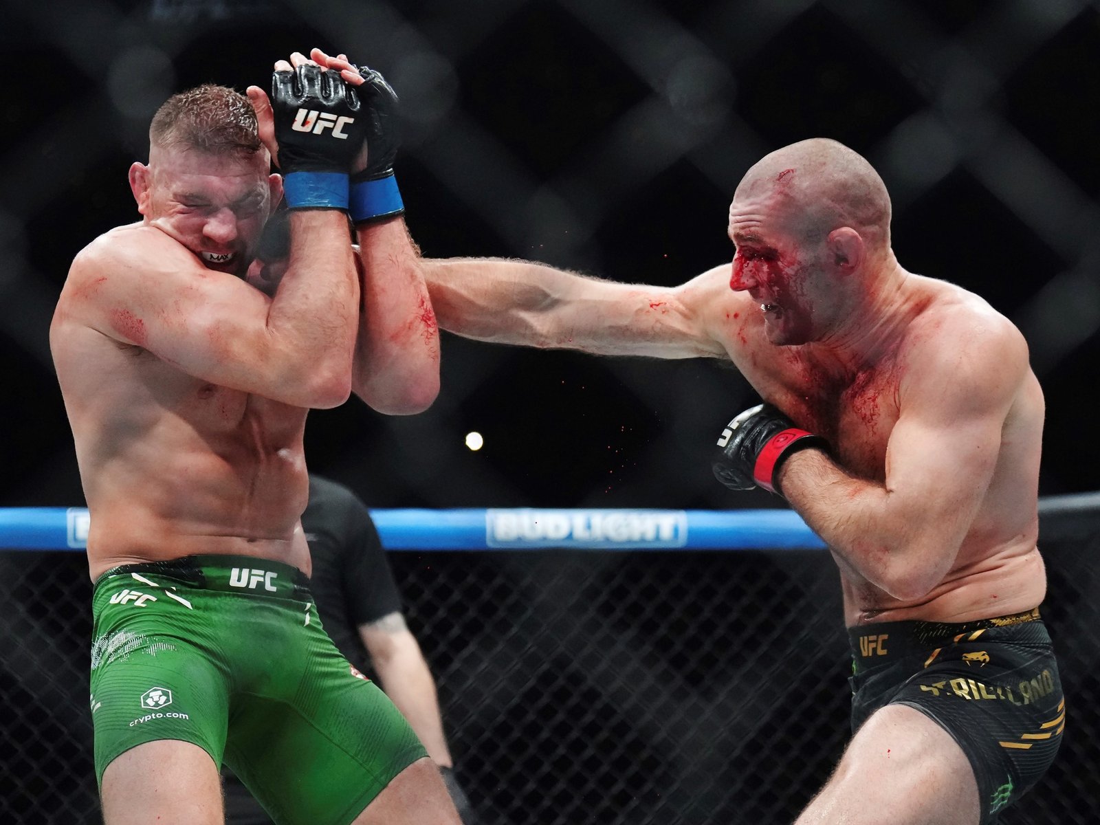 a qué hora empieza y cómo ver la pelea estelar de Sean Strickland vs Anthony Hernandez