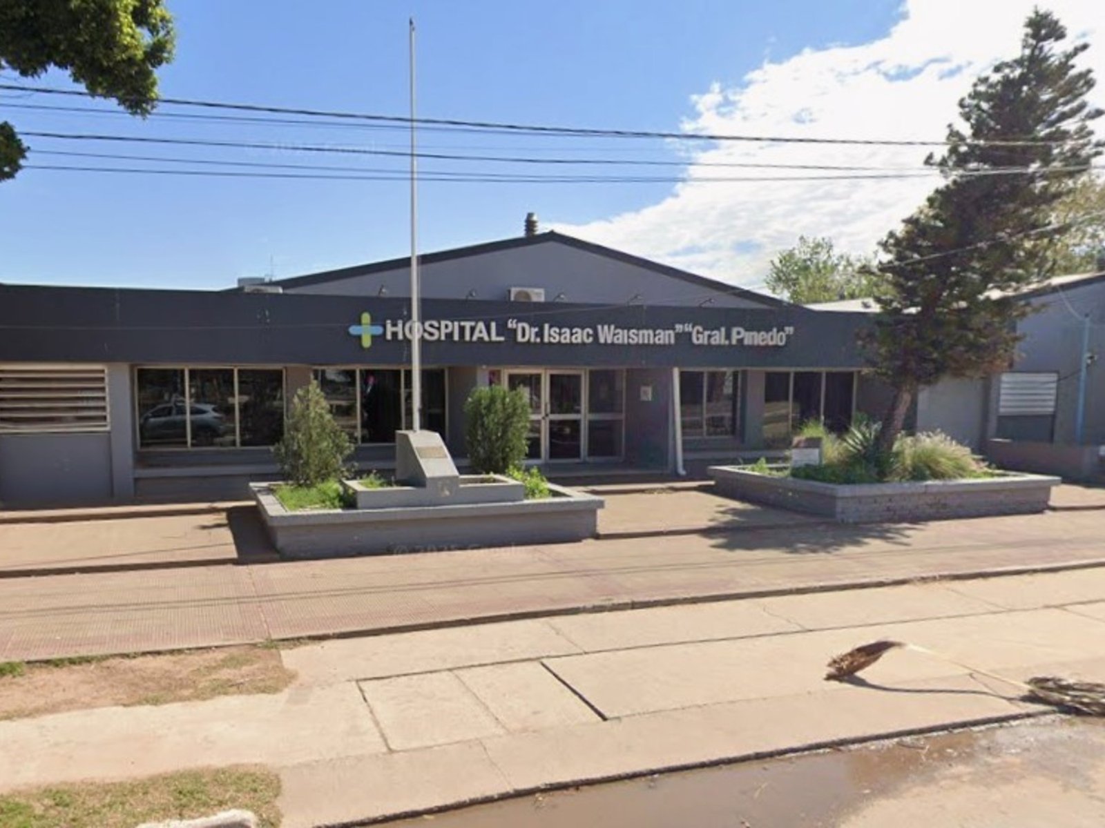 le arrancó un dedo a una enfermera que intentaba atenderlo