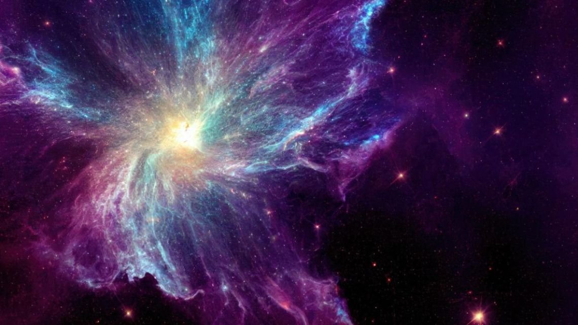 ¿Einstein estaba equivocado? Nuevas evidencias sugieren que el Universo podría no ser simétrico