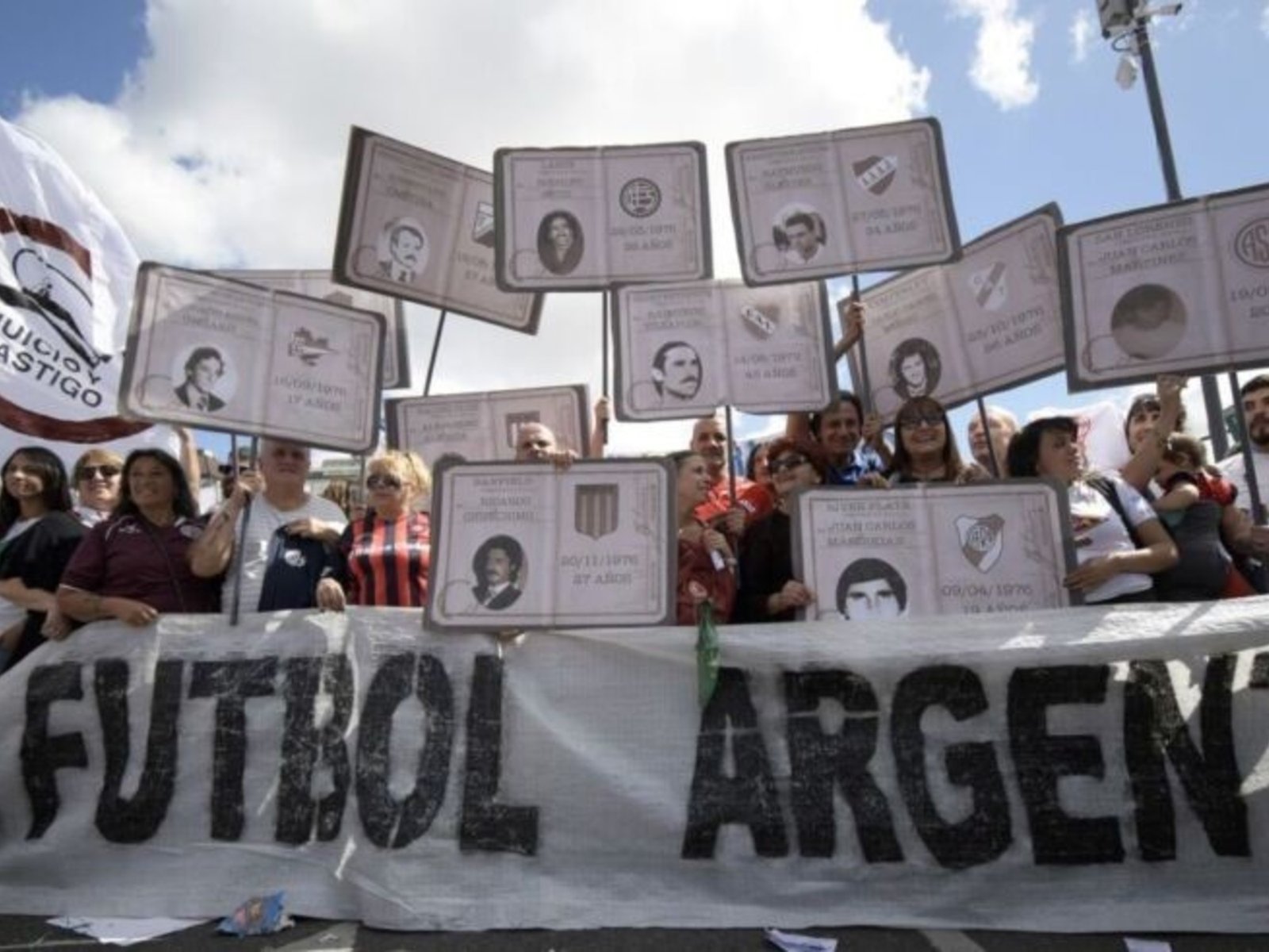 A 50 años de la última dictadura cívico militar, el fútbol argentino se unió al pedido de "memoria, verdad y justicia"