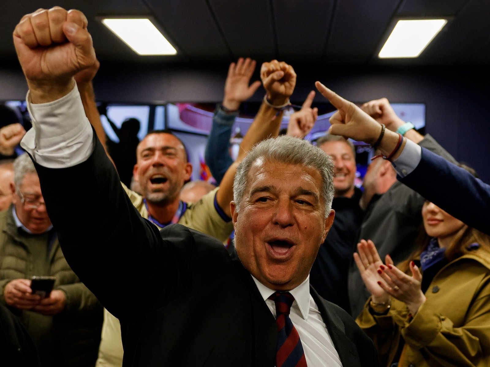 A pesar de la polémica sobre la salida de Messi, Laporta fue reelecto como presidente del Barcelona