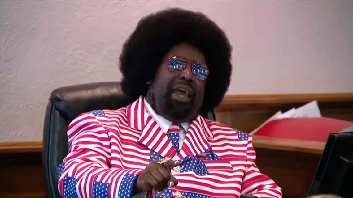 Afroman, el rapero de “Because I Got High”, ganó un juicio contra la policía de Ohio por sus videos satíricos sobre un allanamiento