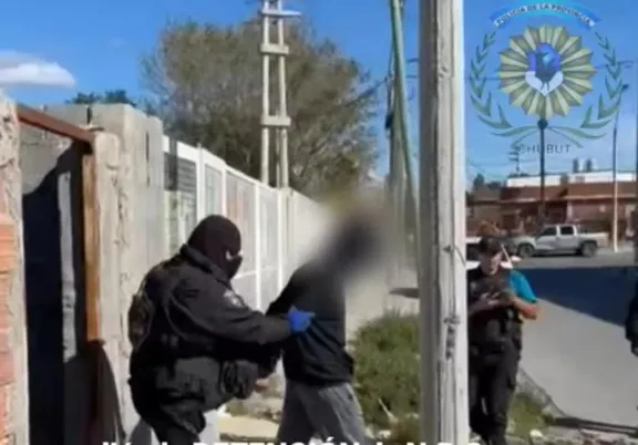 Caso “Nino” Villarroel: se secuestraron prendas de vestir y teléfonos celulares