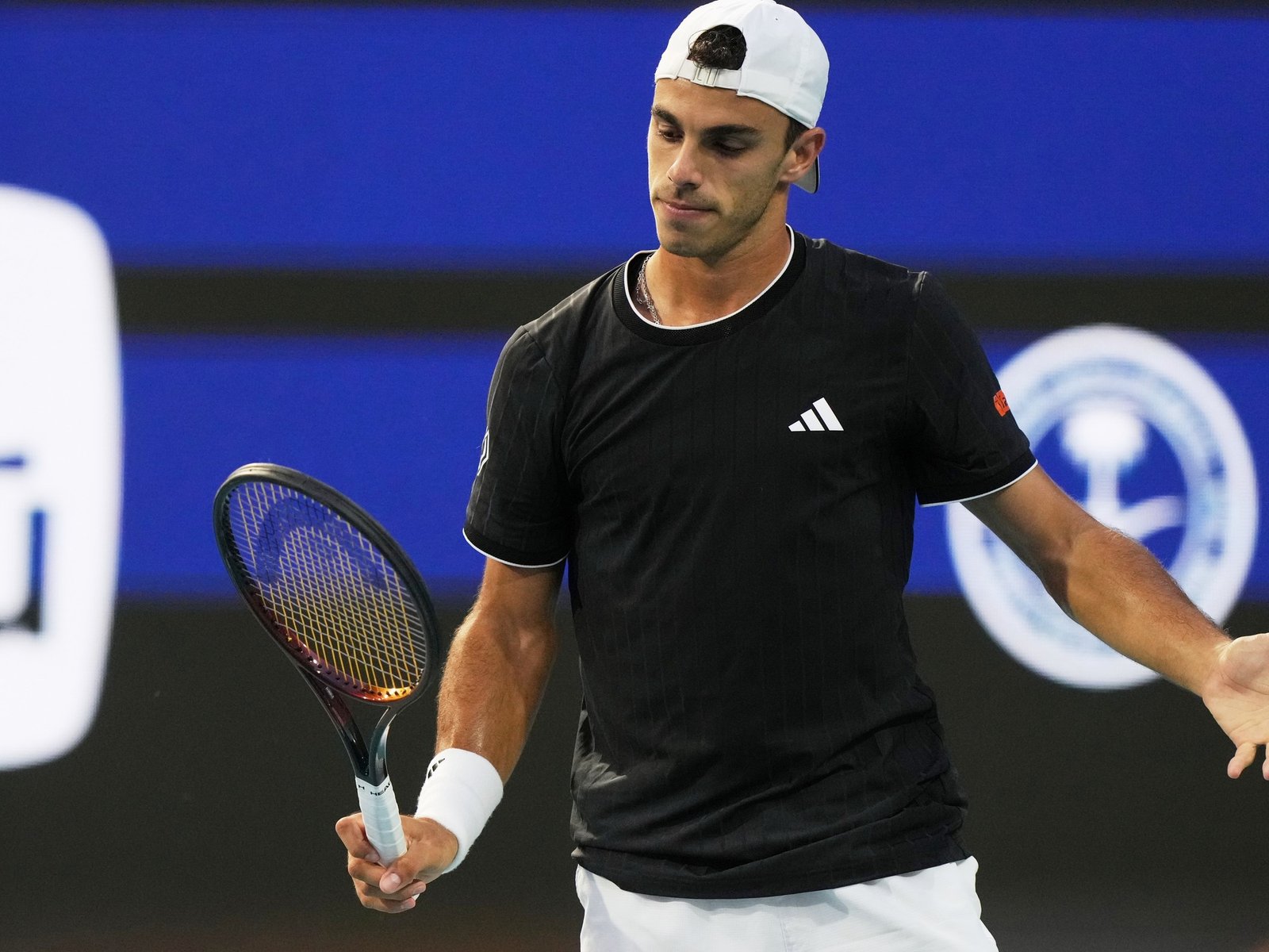 Cerúndolo, desconcertado, no tuvo chances ante un iluminado Zverev y quedó eliminado del Masters 1000 de Miami