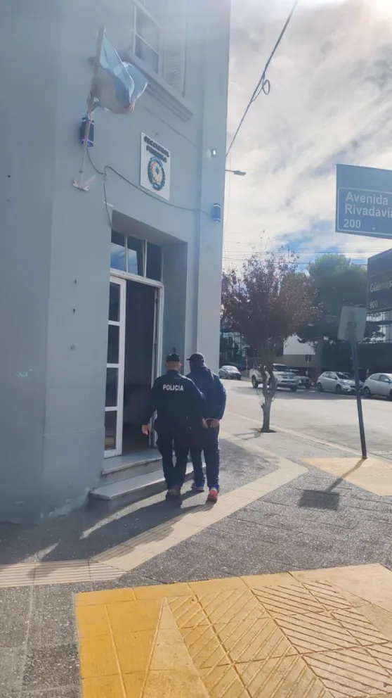 Comodoro: detienen a un hombre por robo agravado en el centro