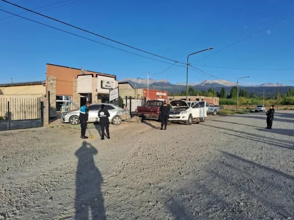 Conductor alcoholizado atropelló a un peatón y chocó dos vehículos