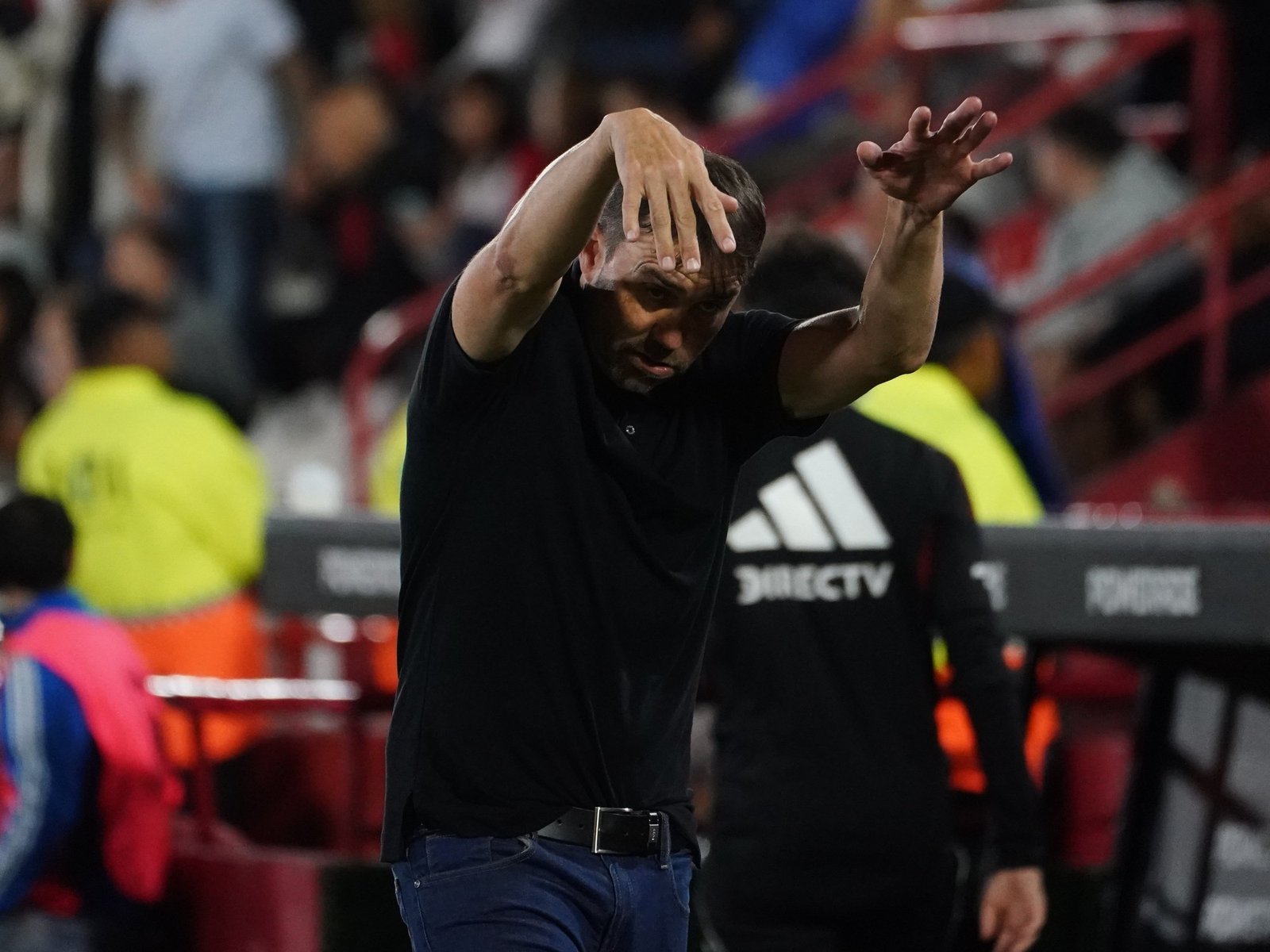 Coudet y el uso de redes siendo DT de River: "Me volví más planta, borré TikTok cuando venía en el avión" :: Olé