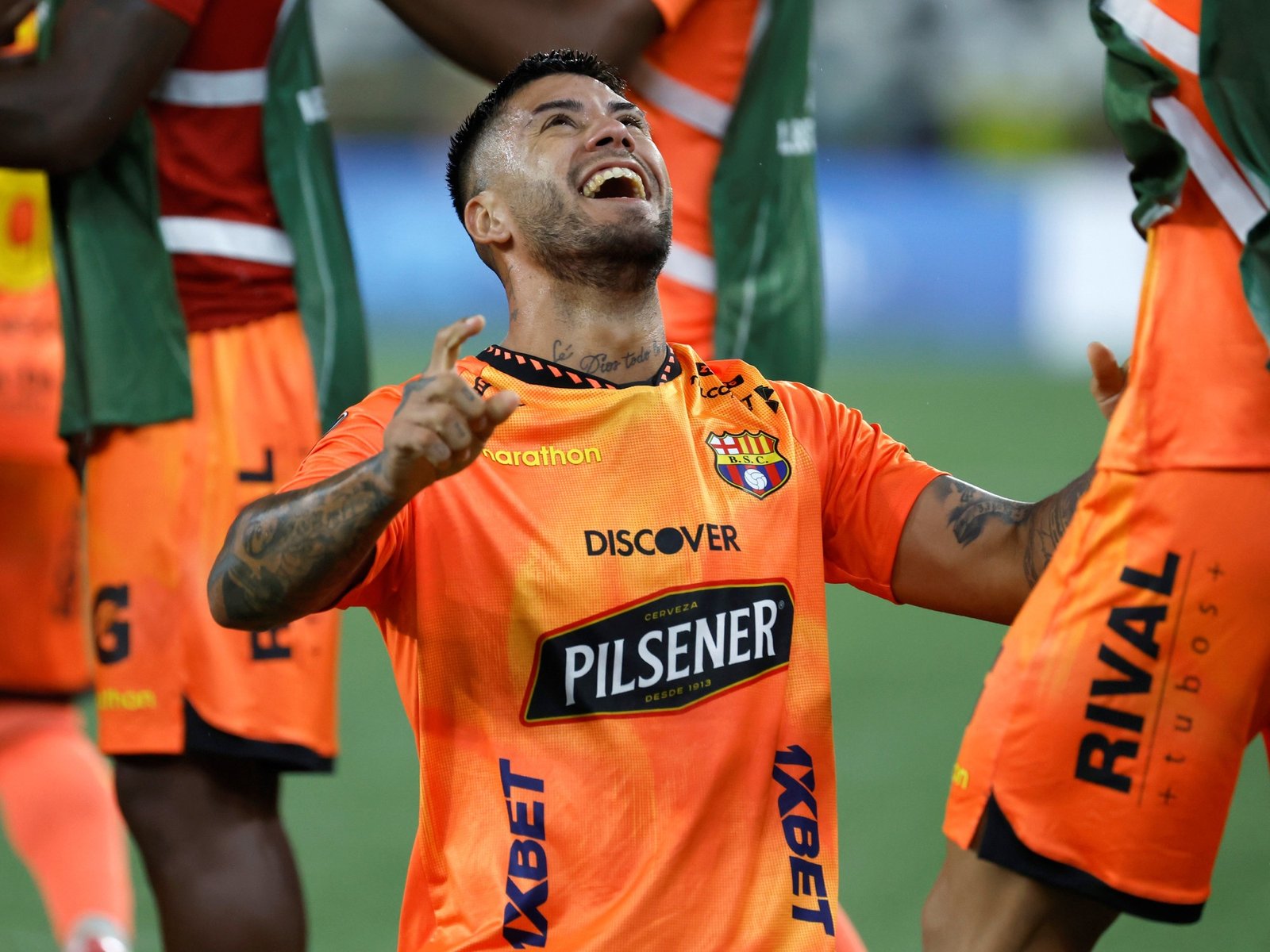 De la mano de dos argentinos, Barcelona de Ecuador eliminó a Botafogo y se clasificó a la fase de grupos de la Libertadores :: Olé