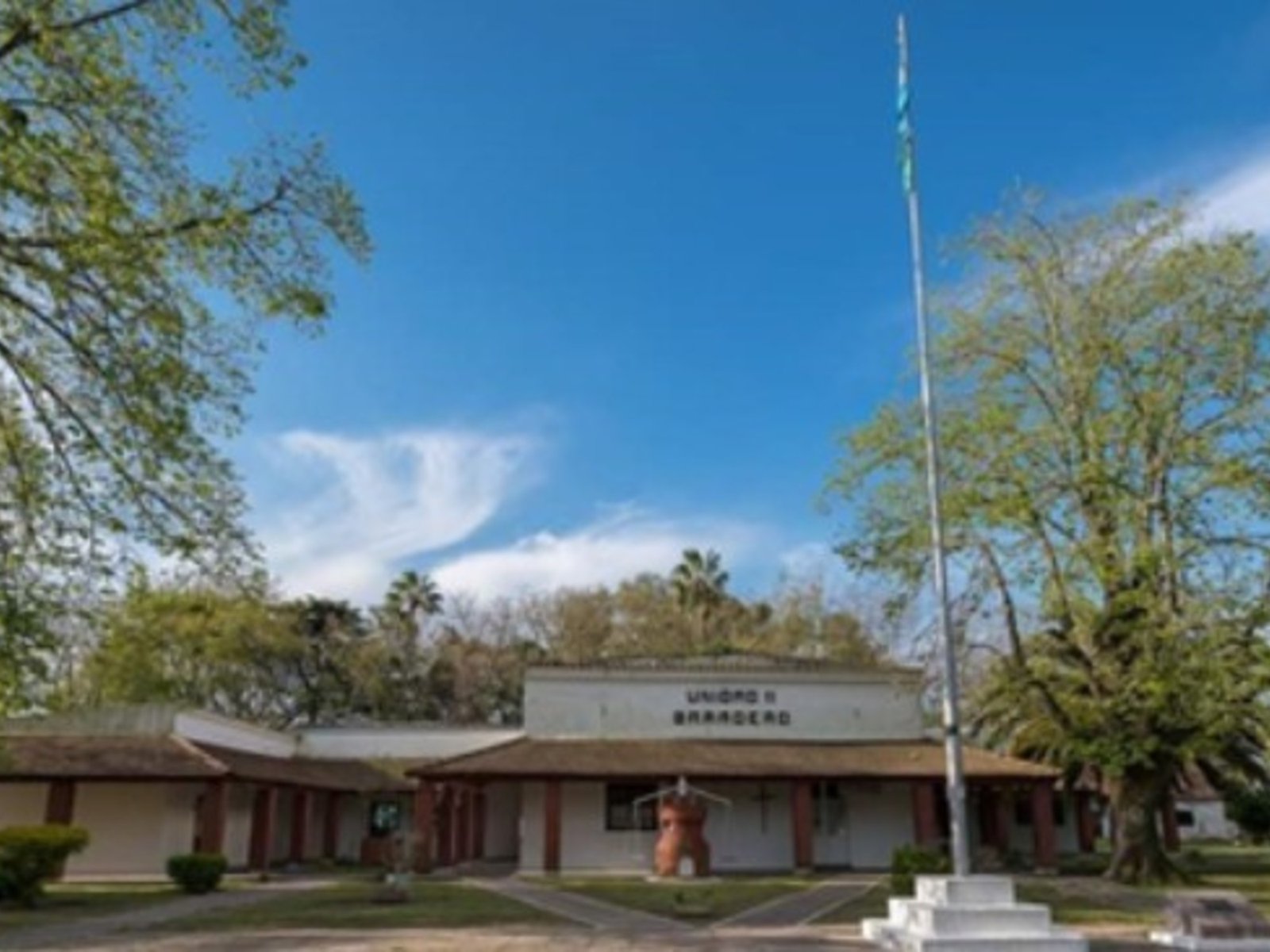 Desde la cárcel, simularon un noviazgo a distancia con una joven con discapacidad y la estafaron por 30 millones de pesos