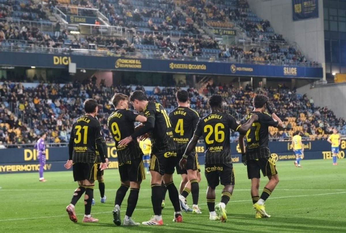 El Zaragoza, un histórico en horas críticas, busca la gesta: hundido en la tabla, es el equipo que menos goles marca y el tercero más goleado | Deportes