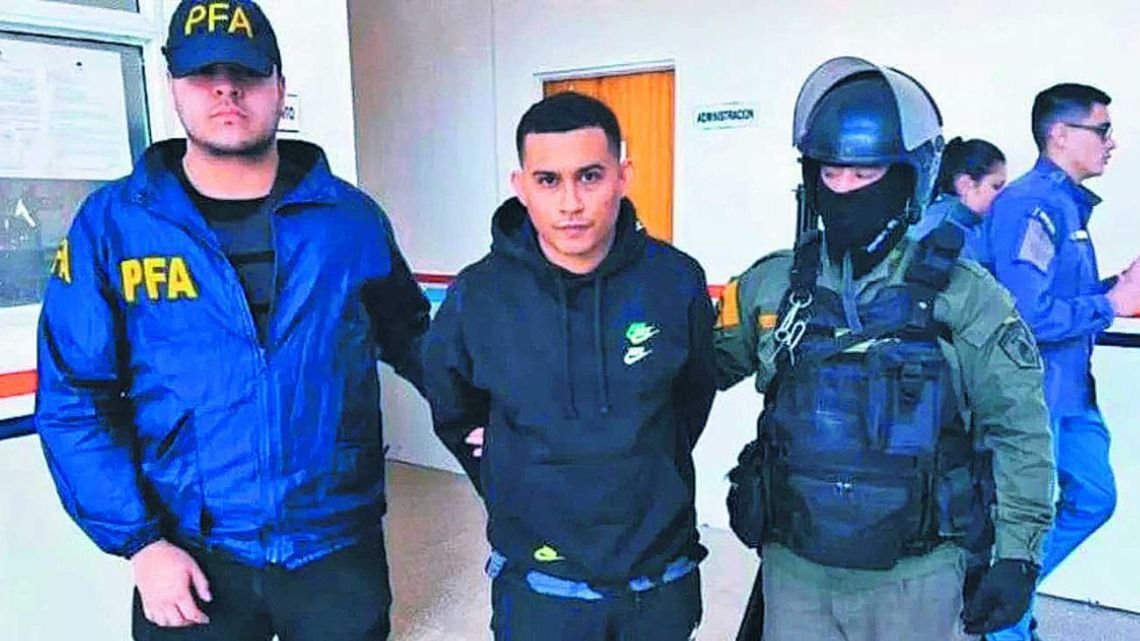 El narco que se escondía en un piso 15 frente al río: “Con plata y encerrado”