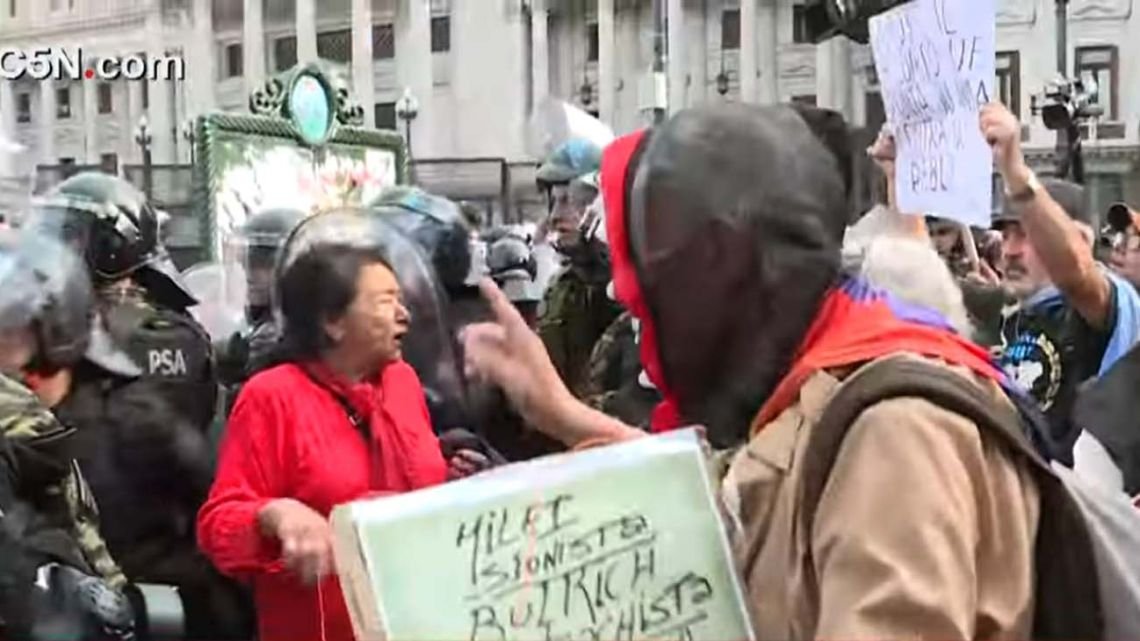 En “QR!”, Pablo Caruso apuntó contra la represión en protestas sociales: “¿Cómo naturalizamos esto?”