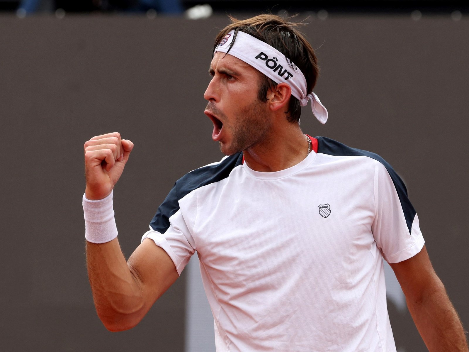 Etcheverry avanzó a tercera ronda y se viene el duelo de argentinos