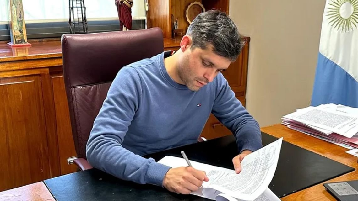 Federico Zárate demuestra su alineamiento con Nación: tasas 0% para industrias y apuesta fuerte a los megaeventos