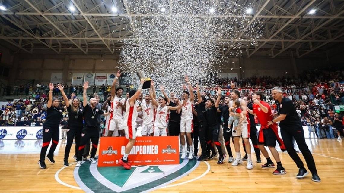 Instituto se consagró campeón de la Supercopa