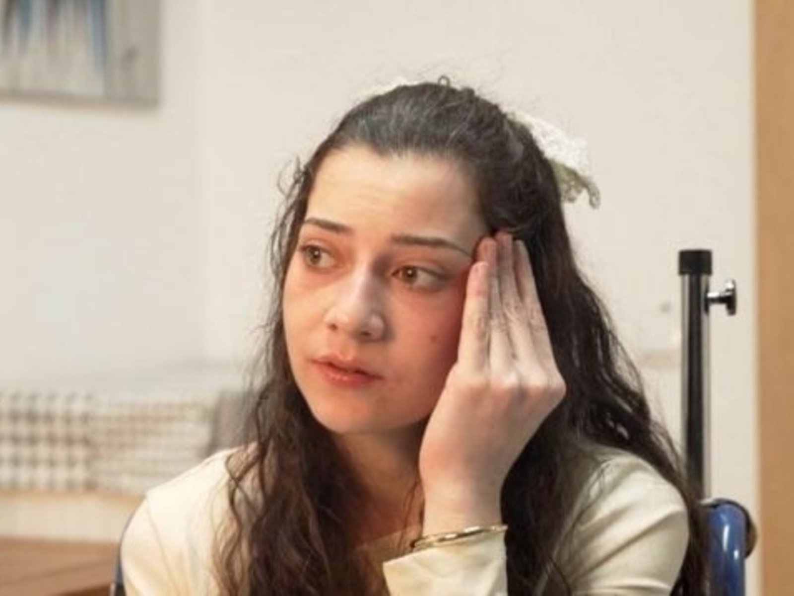 La historia de Noelia Castillo y las opiniones de dos médicos a favor y en contra de la eutanasia