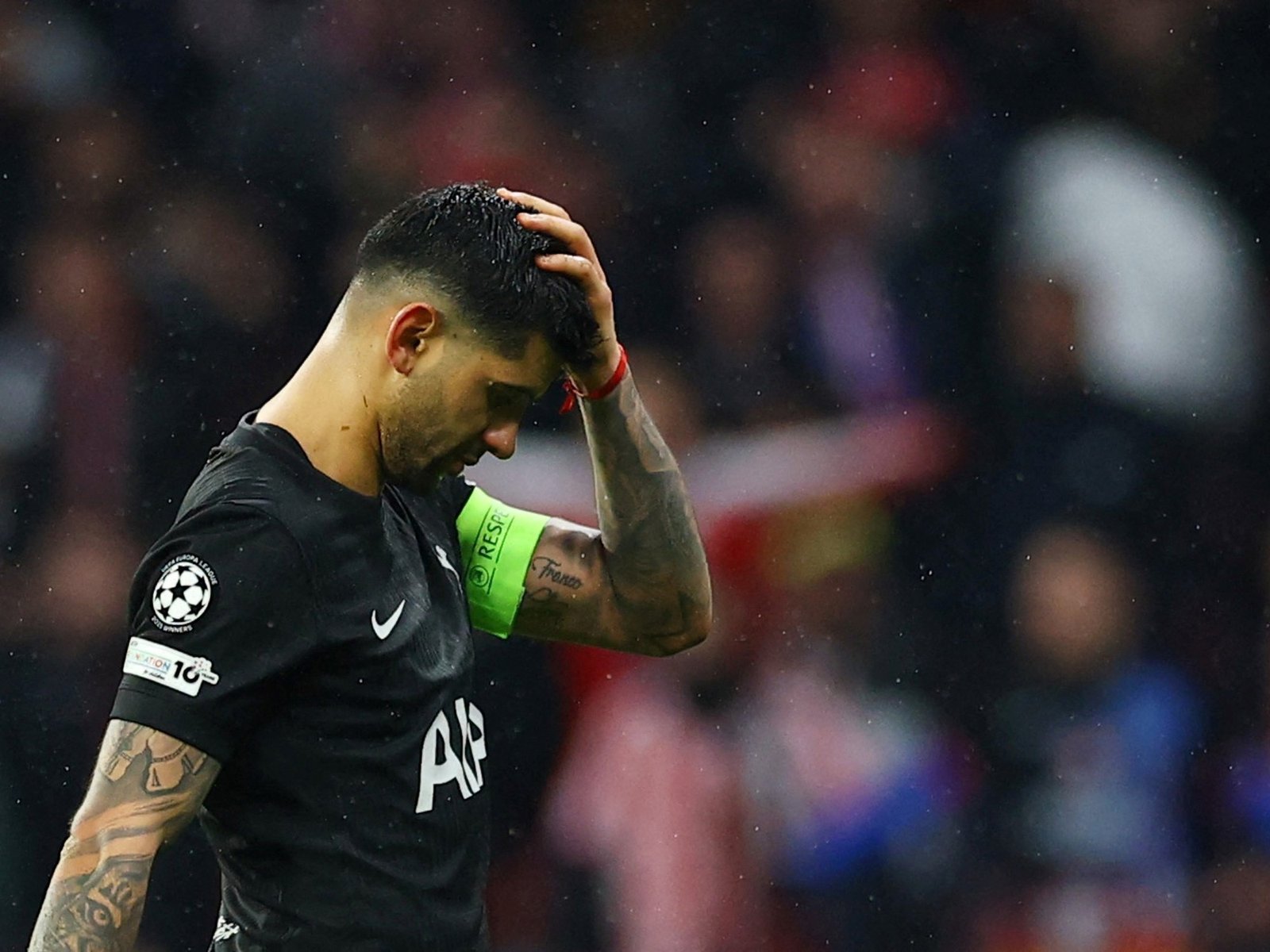 La tajante decisión que tomó el Tottenham del Cuti Romero ante la posibilidad del descenso :: Olé