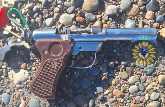 Lo detuvieron con una tumbera tras intimidar a vecinos