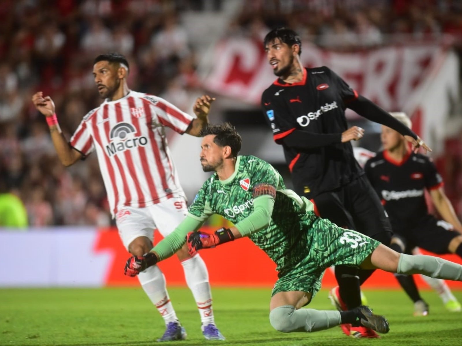 Lomónaco, de "tenemos mucha bronca" a "no hablo del arbitraje, todos fallamos" :: Olé