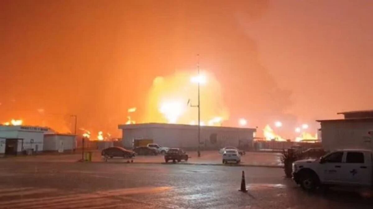 Pemex: Un incendio en la refinería de Dos Bocas deja cinco personas muertas