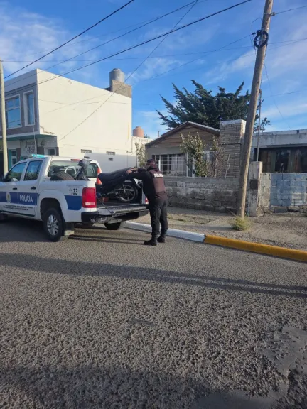 Recuperan una moto con pedido de secuestro en avenida Polonia