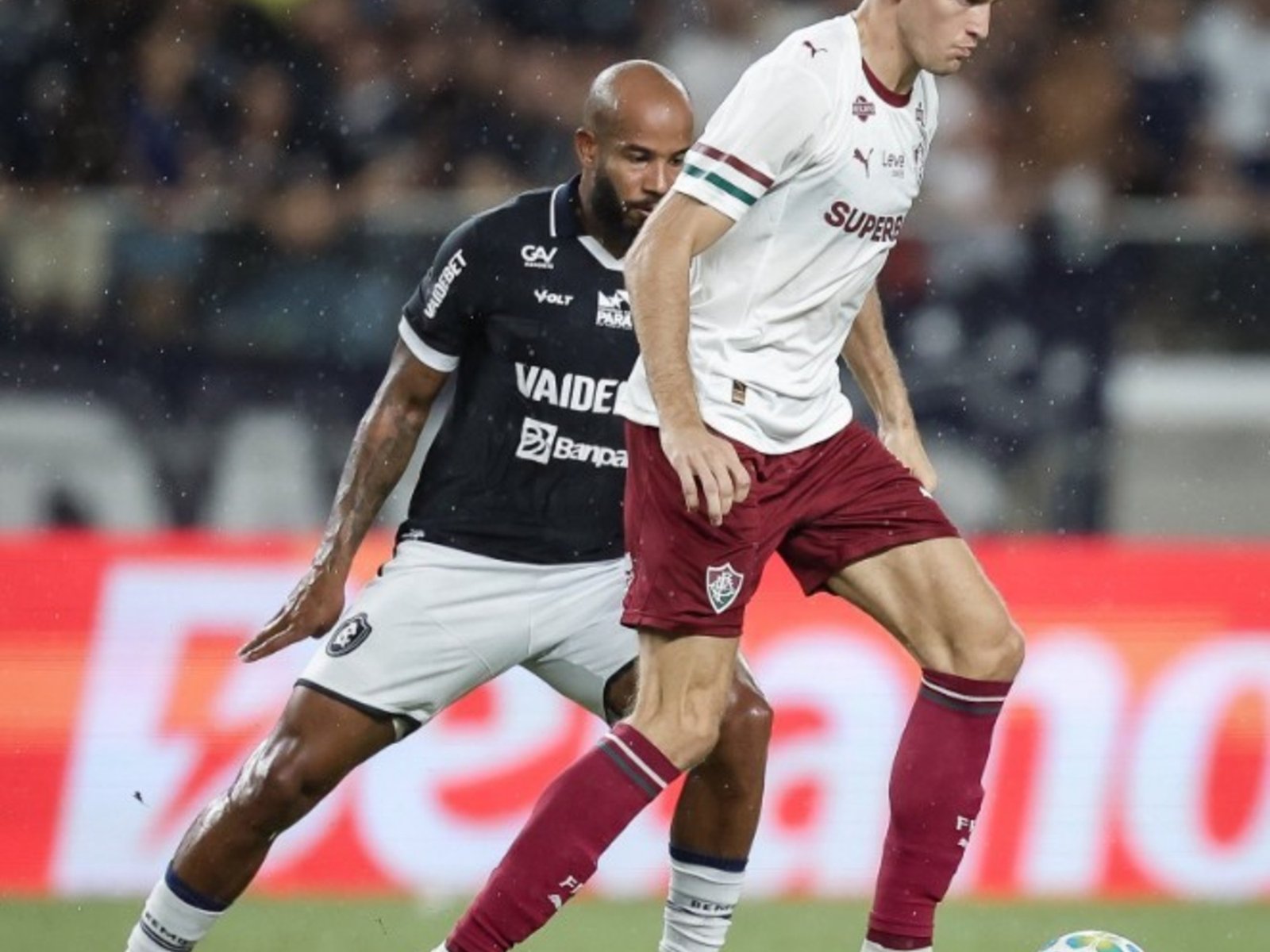 Rodrigo Castillo debutó en la victoria que el Fluminense de Luis Zubeldía consiguió en el Brasileirao :: Olé