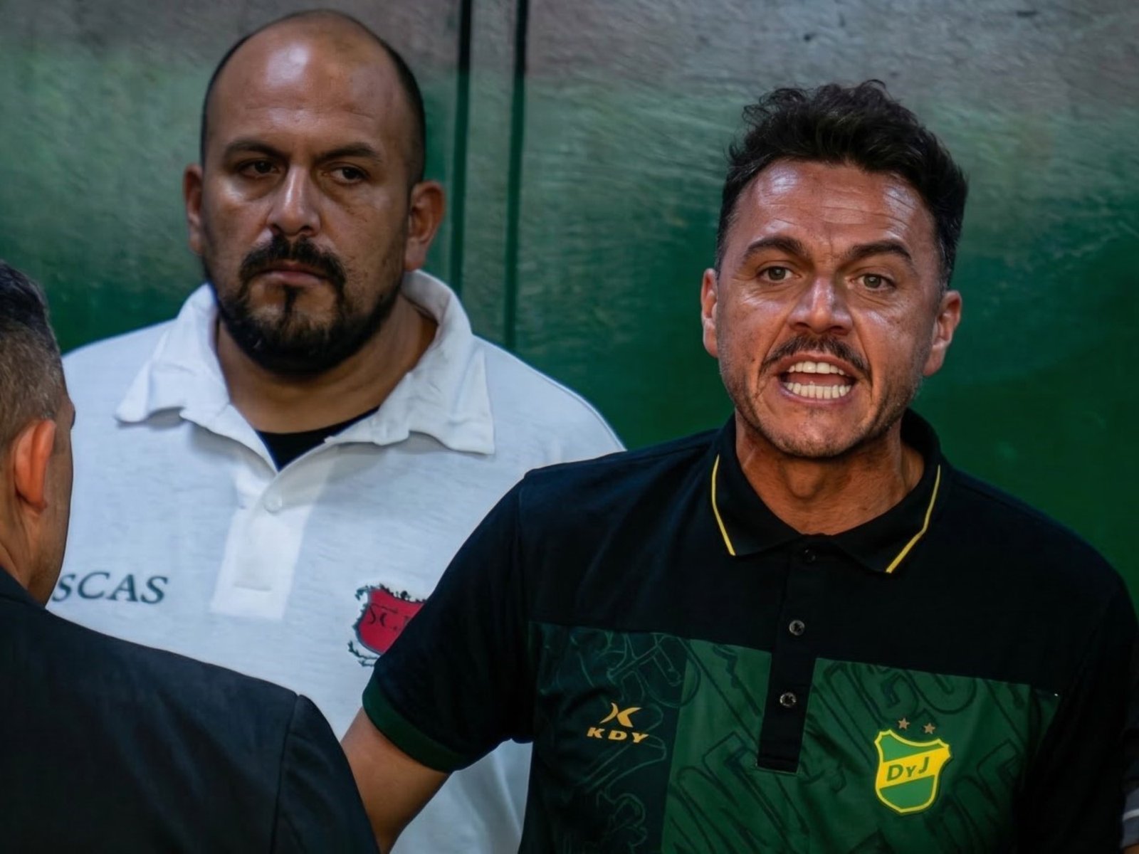 Soso, desencajado contra el árbitro: "No tenés dignidad: ¿cómo carajo podés dormir?" :: Olé