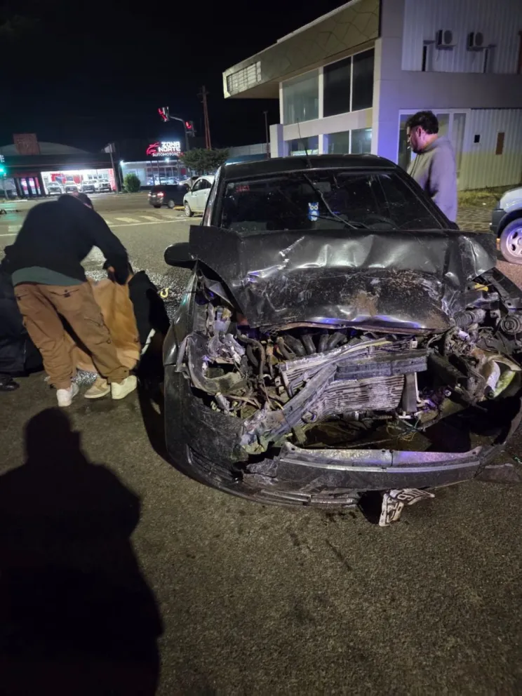 Un conductor alcoholizado protagonizó un fuerte accidente en Comodoro