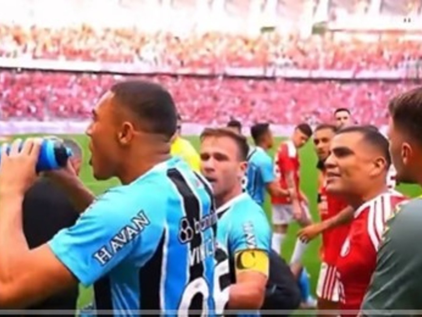 Video: provocaron a Mercado en la final del Gaúcho :: Olé