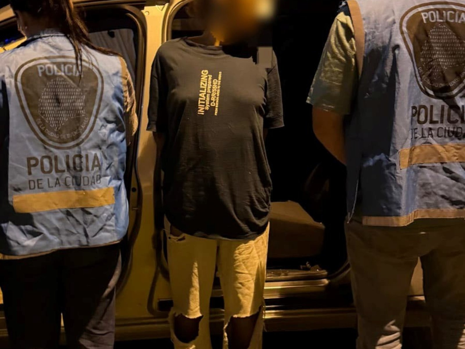 cayó una prófuga que movía cocaína camuflada en textos infantiles