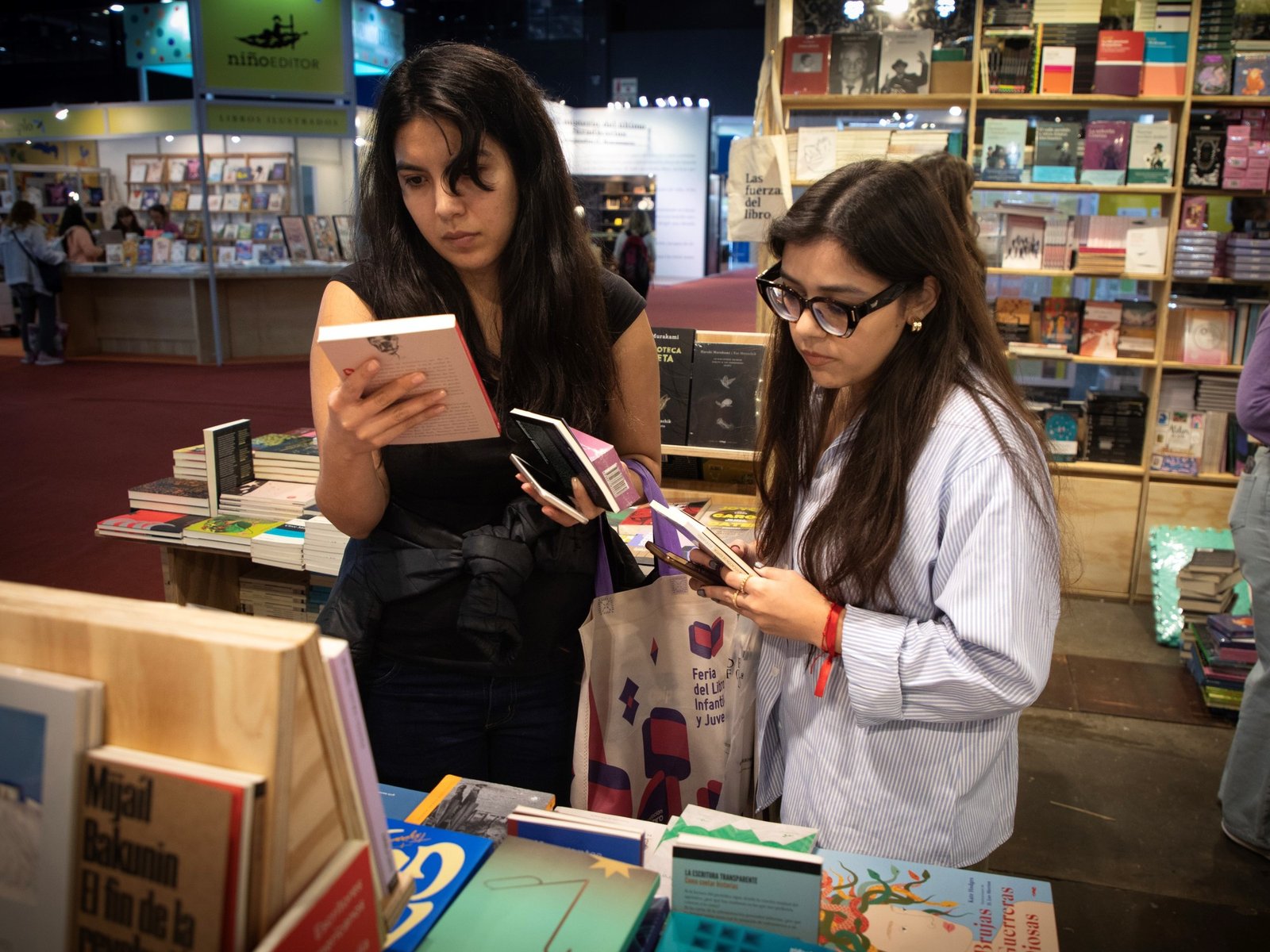 cinco mujeres literarias al azar o cómo los libros abordan lo femenino