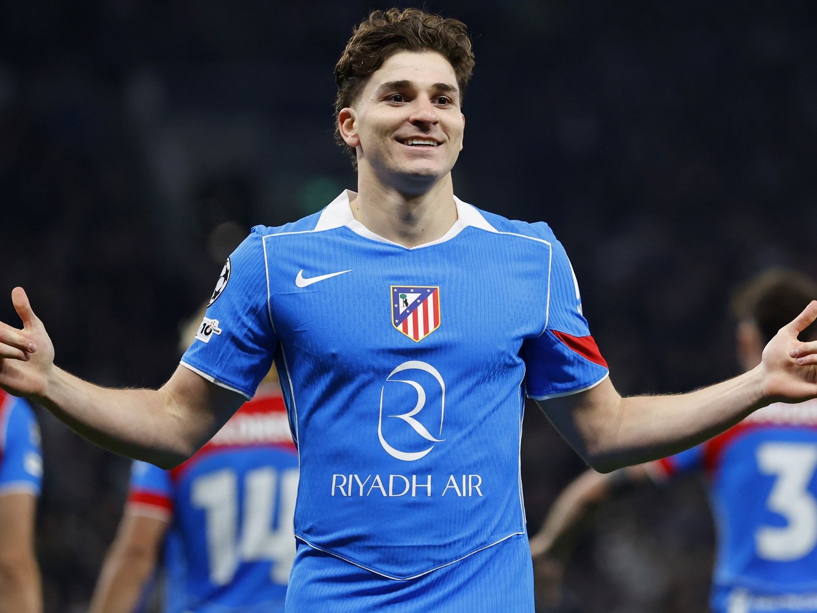 el mega contrato que prepara el Colchonero para liquidar la oferta de 100 millones de Laporta