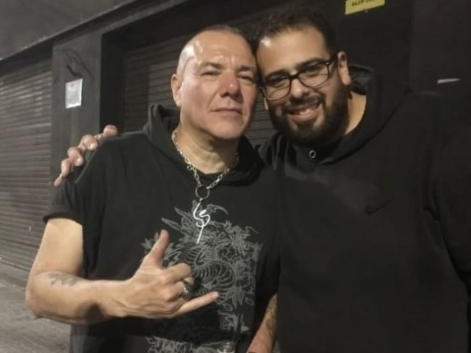 su pasajero, un policía, preso por el crimen