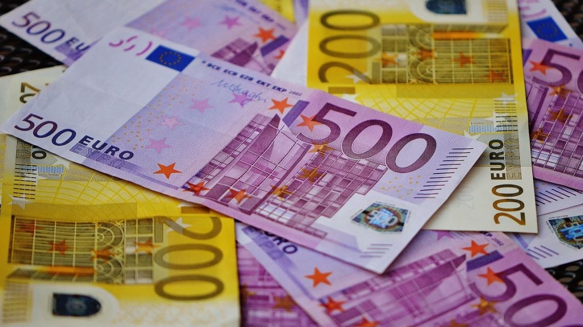 Euro hoy y Euro blue hoy: a cuánto cotiza este viernes 17 de abril