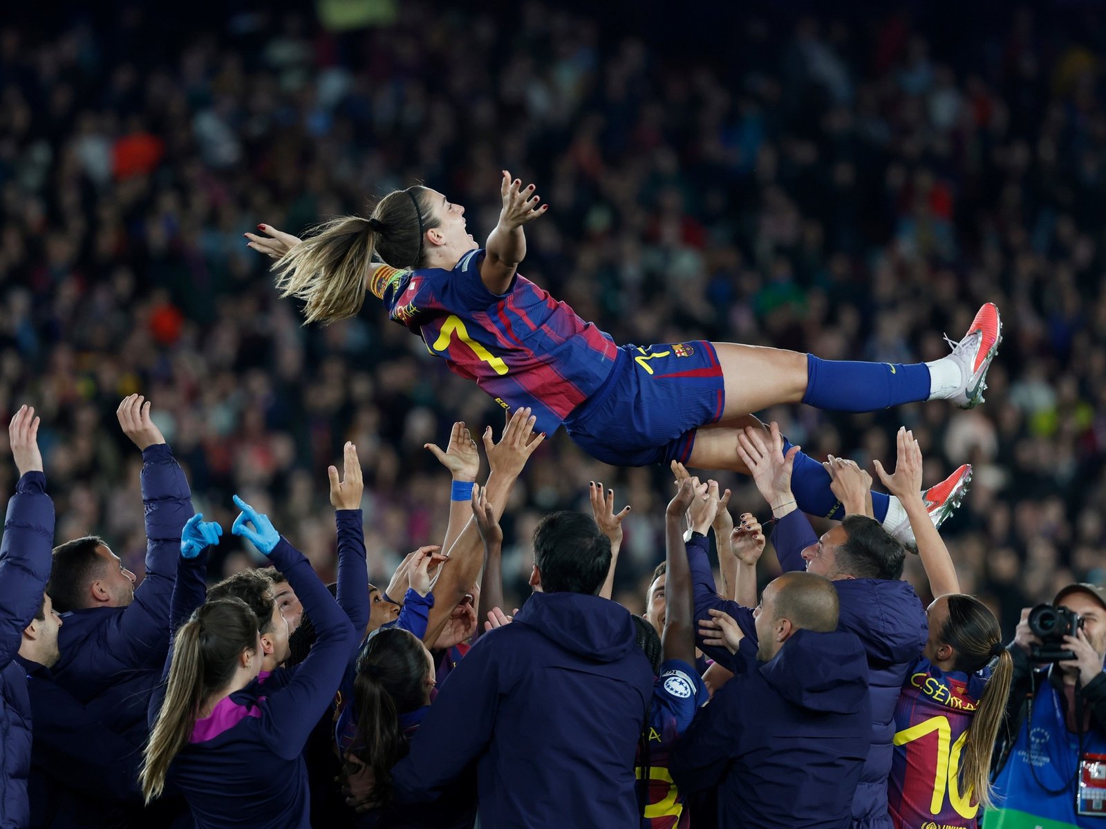 Alexia Putellas logró el título con el Barcelona y quebró un récord de Lionel Messi