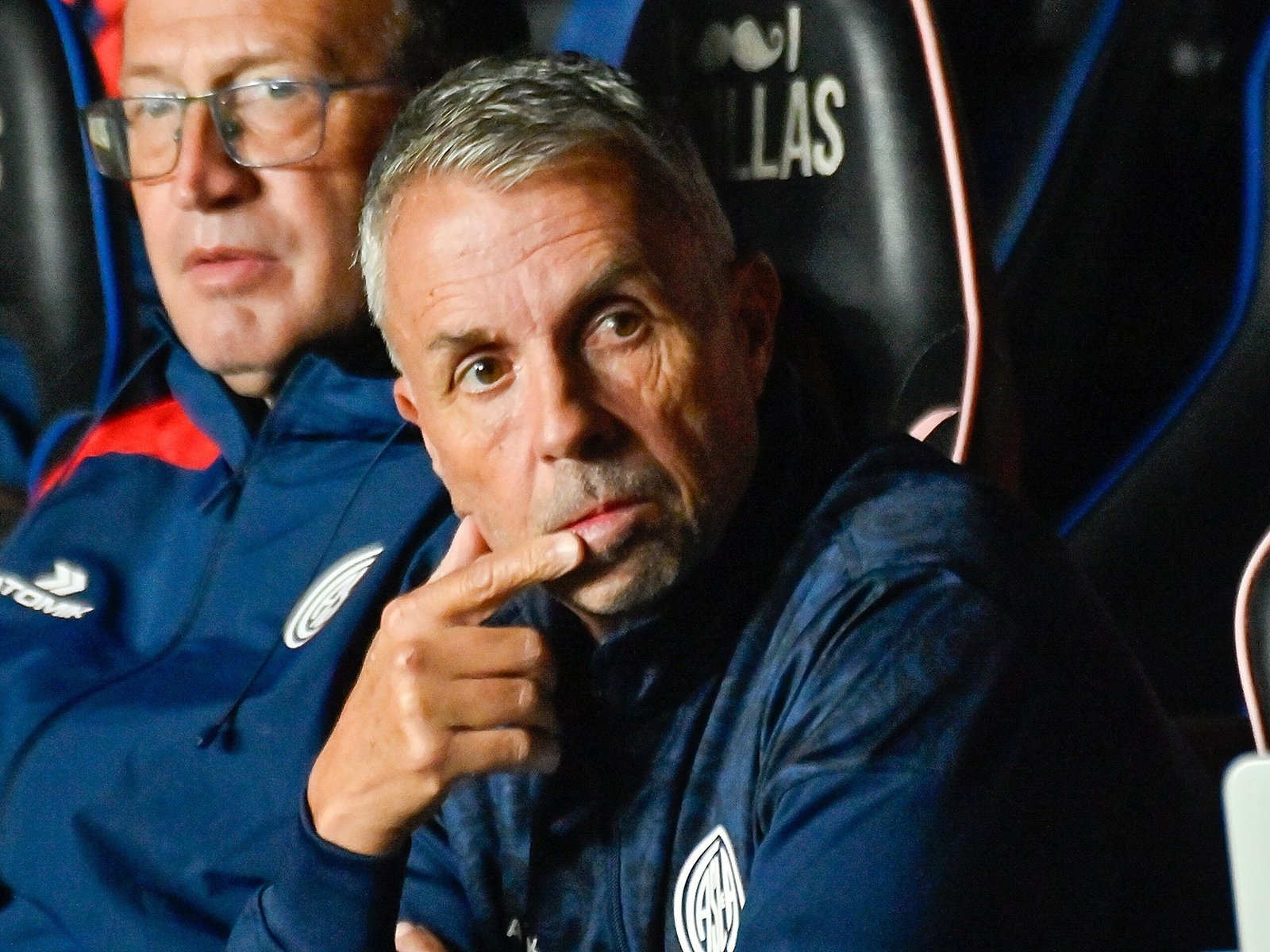 Álvarez: del "disconforme con el punto" al "me enorgullece este plantel" :: Olé