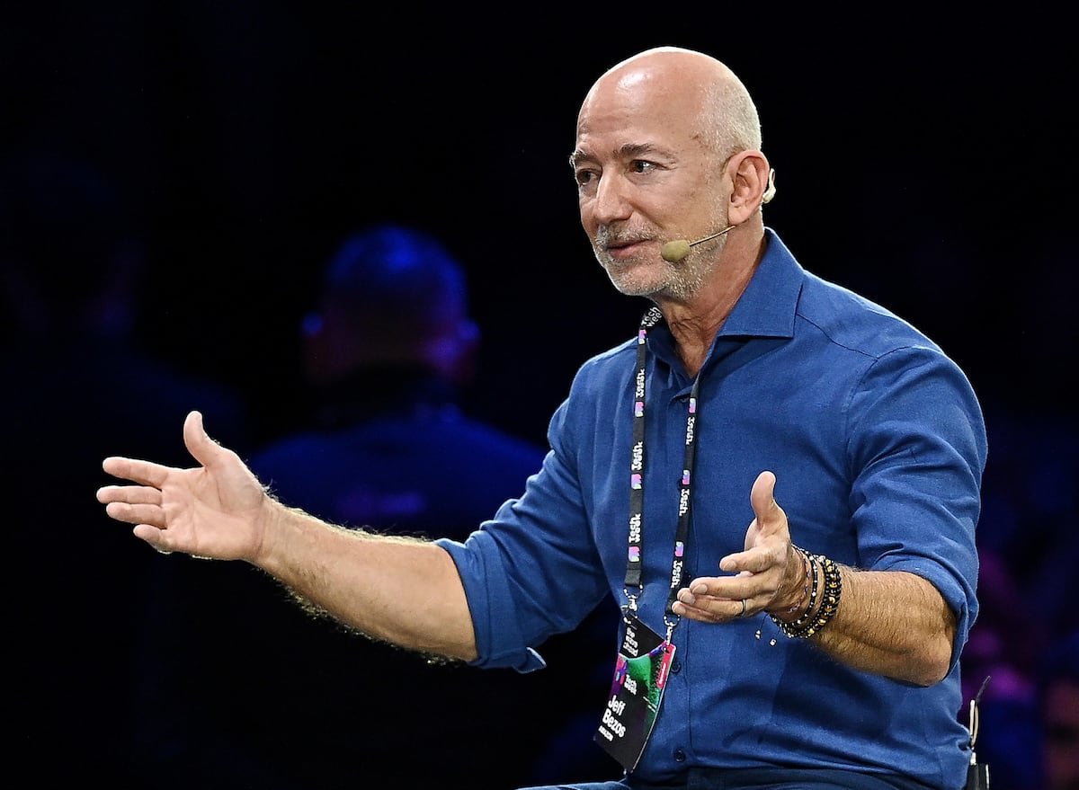 Amazon reta al SpaceX de Elon Musk con la compra de Globalstar por 11.570 millones de dólares | Economía