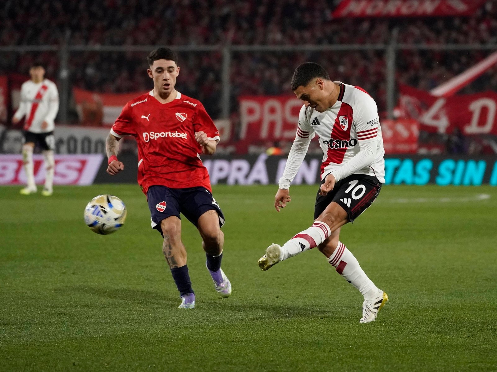 Boca adentro, por ahora River vs Independiente y a Racing le queda una vida