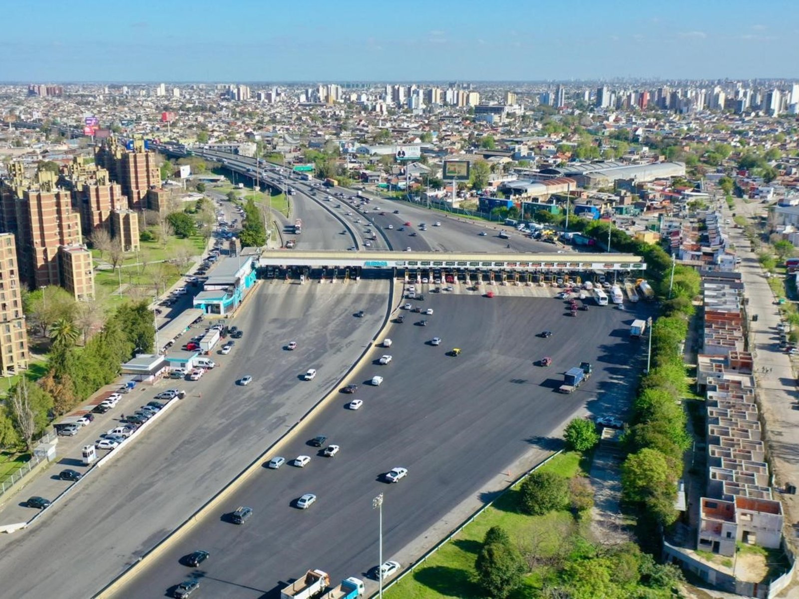 Como en la Ciudad, sacarán cabinas de peaje en rutas a la Costa y en la autopista Buenos Aires-La Plata